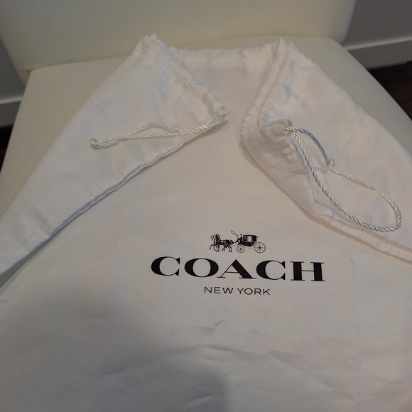 EUC Coach Plum Floral Edie Pebbled Leather Bag w/ Dust Bag (Gold Key Chain) - Picture 6 of 6